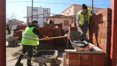 Sarıçam Mahallesi çok amaçlı salonda sona yaklaşıldı