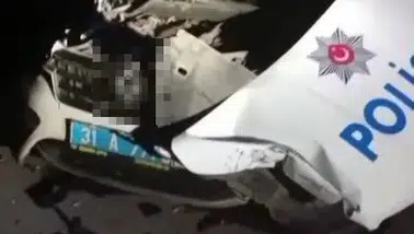 Alkollü sürücü polis aracına çarptı: 2 polis yaralı