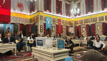 Baharın İlk Akşamı Şiir ve Türkülerle Canlandı