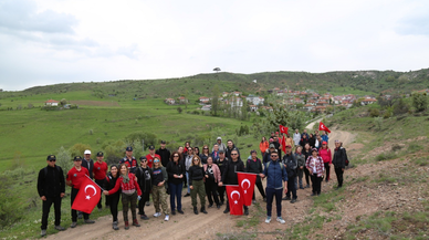 19 Mayıs'ta İstiklal Yolu'nda yürüdüler