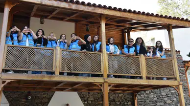 Gelin, tanış olalım projesi kapsamında öğrenciler Müdire Hanım Kent Müzesi'ni gezdi
