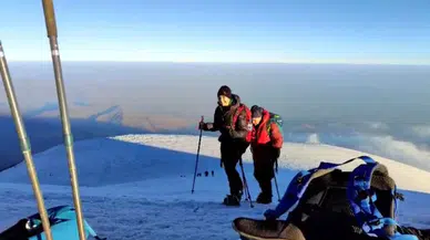Ağrı Dağı turistlerin odak noktası oldu
