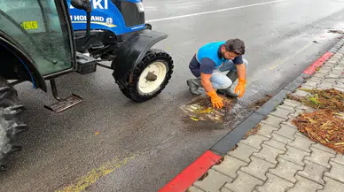 Büyükşehir ve MASKİ ekipleri, sağanak yağışa karşı sahada