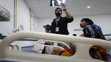Depremin bilançosu giderek artıyor ölü sayısı 157'ye yükseldi
