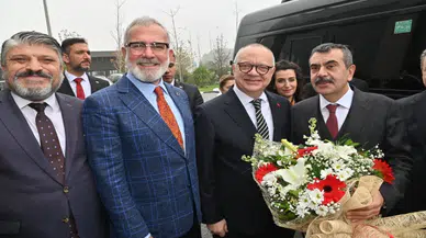 Başkan Ergün, Yusuf Tekin'e Manisa için projelerinden bahsetti
