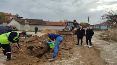 Çapaklı Mahallesi'nde kanalizasyon hattı yenilendi