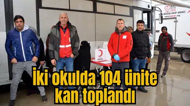 İki okulda 104 ünite kan toplandı 