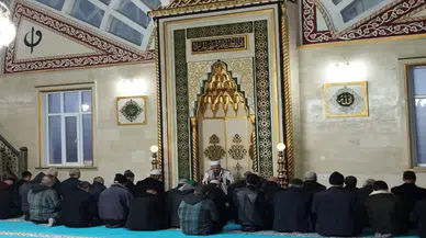 Selendililer Filistin için sabah namazında buluştu