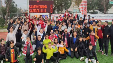 Sarıgöl Belediyespor ligi birinci bitirdi