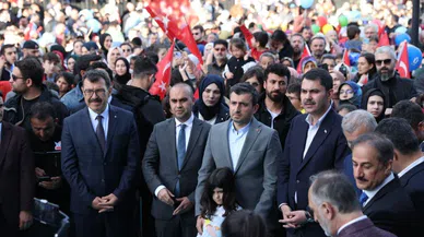 Bakan Kurum: "Gençlerimize aylık 10 GB ücretsiz internet vereceğiz’’