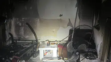 Çıkan yangın odayı kullanılamaz hale getirdi