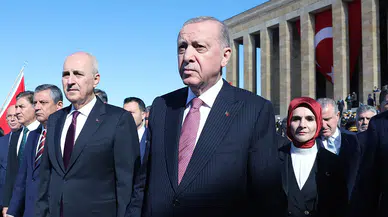 Cumhurbaşkanı Erdoğan Anıtkabir'de