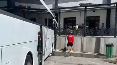 Rakam da hayli komik! 80 yıllık Türk kulübünün futbolcuları lokantada rehin kaldı