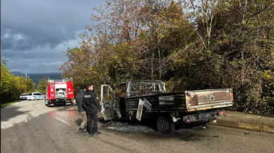 Seyir halindeki otobüs alevlere teslim oldu