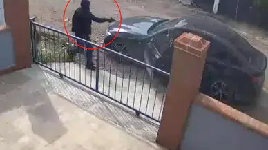 İş insanı evinin önünde kurşun yağmuruna tutuldu