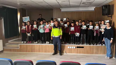 Jandarma trafik timinden öğrencilere eğitim