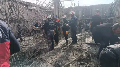İnşaatta göçük meydana geldi: 5 işçi altında kaldı