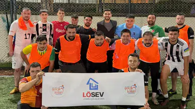 AK Parti Yunusemre Gençlik Kolları’ndan LÖSEV’e anlamlı destek