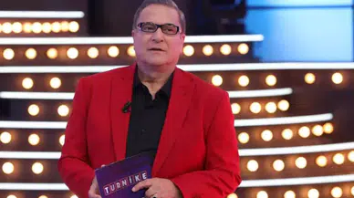 Mehmet Ali Erbil'den eşine canlı yayında sürpriz özür