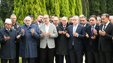 Bakan Osman Aşkın Bak Soma Şehitliğini ziyaret etti