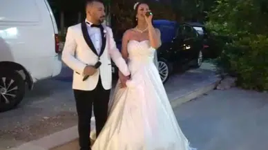 Düğünlerinde söyledikleri şarkı başlarını yaktı!