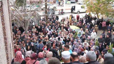 Manisa'da ümre yolcuları dualarla uğurlandı