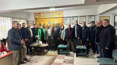 Manisa Bitlisliler Derneğinden Şehzadeler Kızılay'a destek