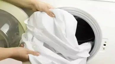 Beyaz Çamaşırlara Rengini Geri Kazandıran Yıkama Tekniği: Çamaşır Suyuna Gerek Kalmıyor