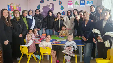 Üniversiteli gençler minik kalplere dokundu