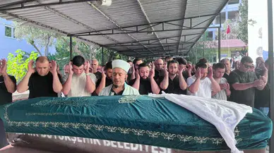 Boşandığı eşi tarafından öldürülen kadın son yolculuğuna uğurlandı