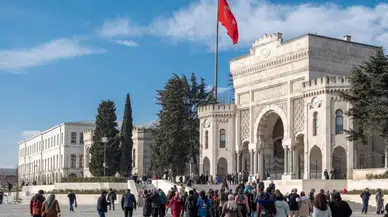 YÖK 2025 Üniversite Kayıt Takvimini Açıkladı: İşte E-Kayıt ve Şahsen Kayıt Detayları