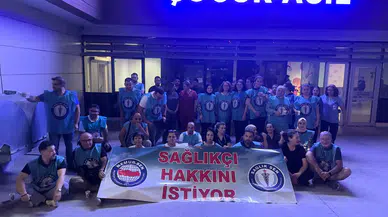 Manisa’da sağlıkçılar hakları için oturma eyleminde