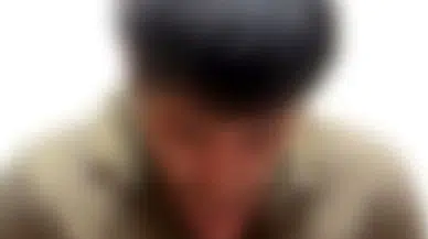 Sokak ortasında eşini satırla katletti!
