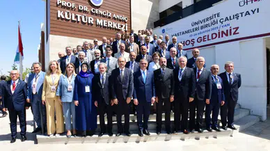 Rektör Kibar Üniversite Hastaneler Birliği Çalıştayında