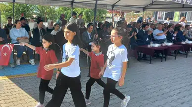 Selendi’de İlkögretim Haftası kutlandı