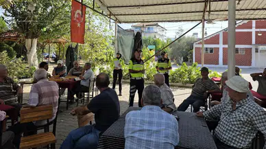 Manisa'da jandarma çiftçilere ROPS sistemini anlattı