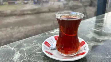 Çay En İyi Nasıl Demlenir? Lezzetli ve Berrak Çayın Püf Noktaları