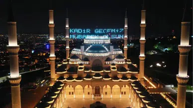 En Güzel Kadir Gecesi Mesajları 2026: Dualı, Ayetli ve Anlamlı Kandil Sözleri