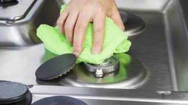 Ocak Gözleri Nasıl Temizlenir? Yağ ve Yanık Lekelere Karşı En Etkili Yöntemler