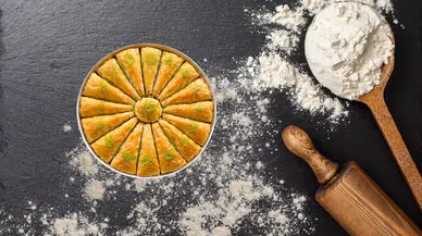 Baklava yaparken doğru un seçimi her şeyi değiştiriyor: Baklavalık unun farkı burada ortaya çıkıyor