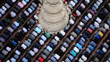 1 Mayıs Cuma Namazı Saatleri Belli Oldu: İstanbul, Ankara ve İzmir’de Vakit Kaçta?