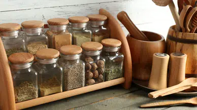 Baharatlar neden bayatlar? Aromayı yok eden saklama hataları ve doğru kullanım önerileri