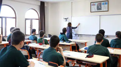 Ek ders zammı masada: Öğretmenler için konuşulan yeni rakamlar dikkat çekti