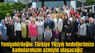 Yenişehirlioğlu Manisa'da partili kadınlarla bir araya geldi