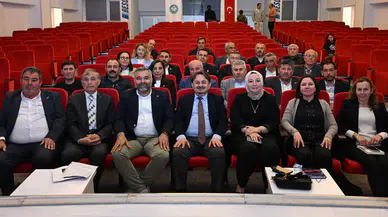 Büyükşehir Belediyesinden muhtarlara eğitim