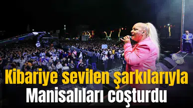 Kibariye sevilen şarkılarıyla Manisalıları coşturdu