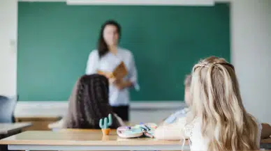 AGS ve ÖABT Ertelendi: Öğretmen Adayları İçin Yeni Sınav Tarihi Açıklandı
