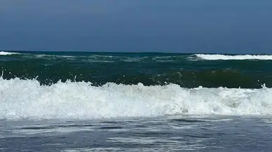 Hafta Sonu Deniz Yasağı Gündemde: Hangi İllerde Plajlar Kapatıldı?