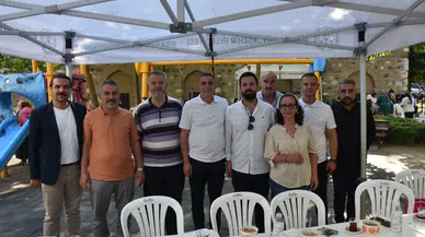 Mahalleliler aşure hayrında bir araya geldi