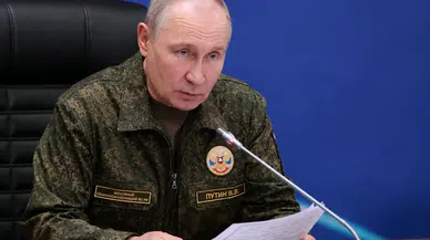 NATO Zirvesi öncesi Putin neden askeri üniforma giydi?